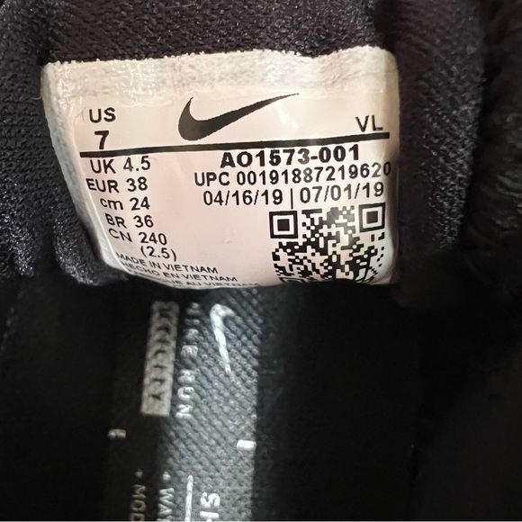 Nike Winflow 5 Zoom Utility Running Shoes - Picture 7 of 9